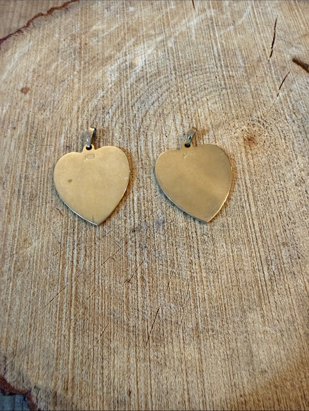 Gold Heart Pendant Earrings - Classic Heart-Shaped Drops